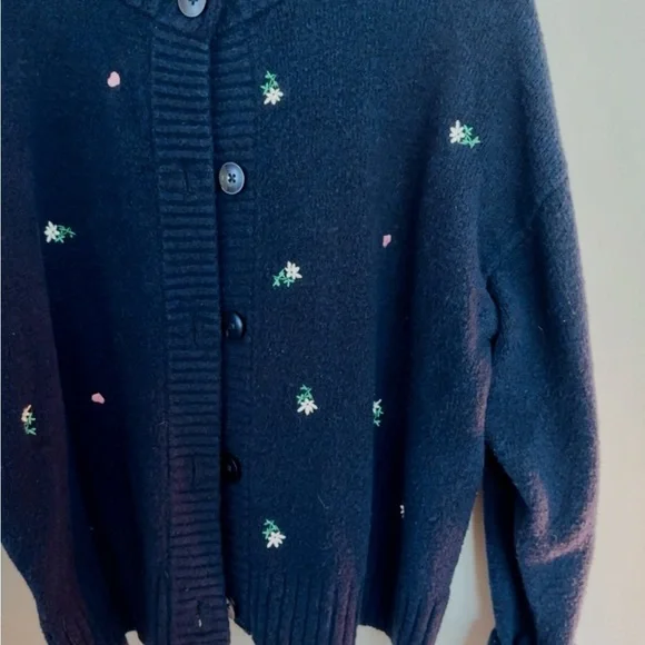 Universal Thread Cardigan with Embroidered Details - Picture 2 of 5